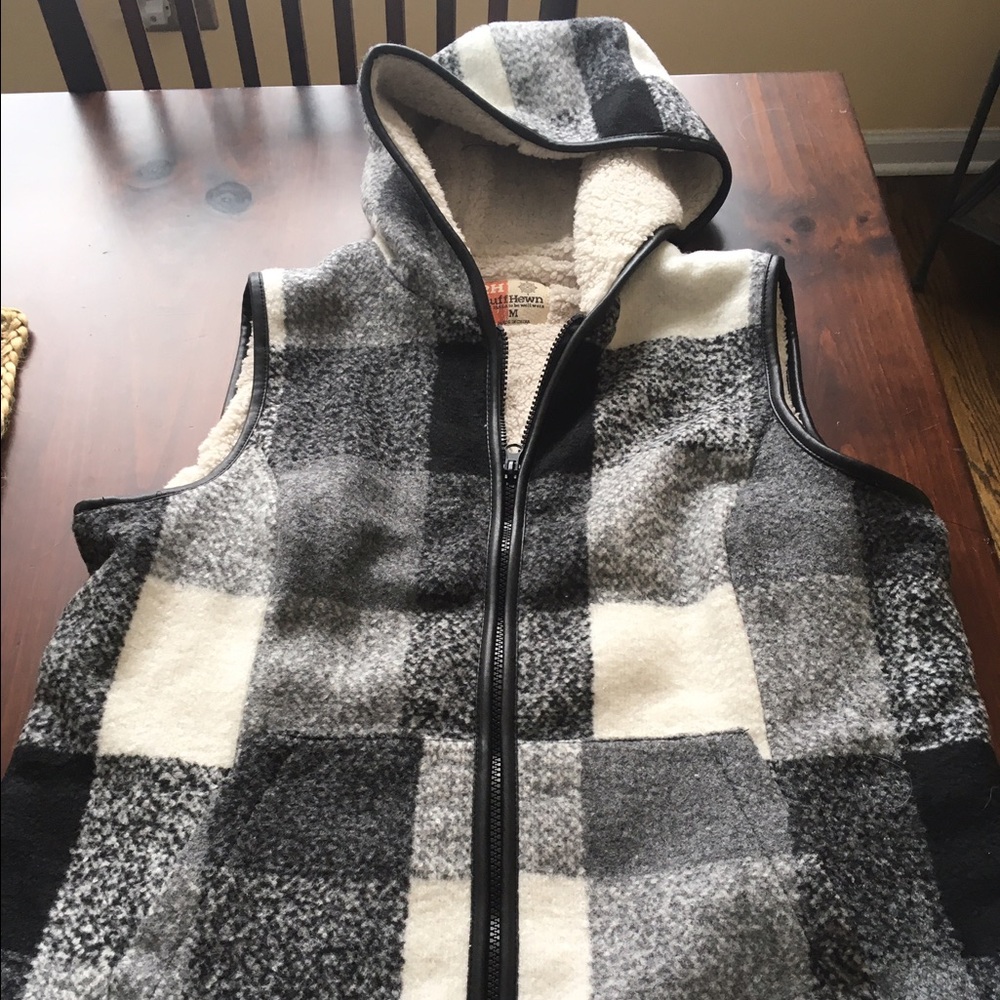 Ruff Hewn Black & White Plaid Hooded Fleece Vest